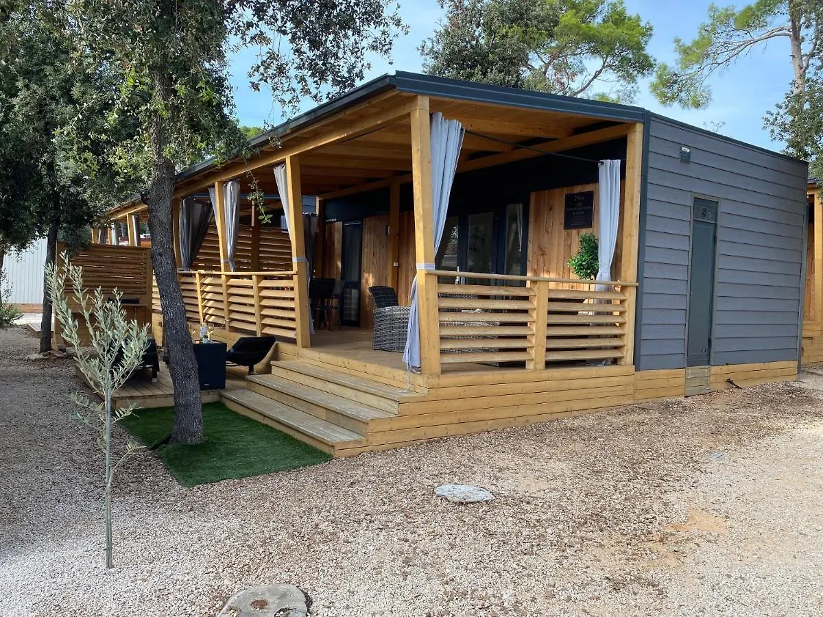 Oliva Mobile Home Camping Park Soline Biograd Na Moru 0*,